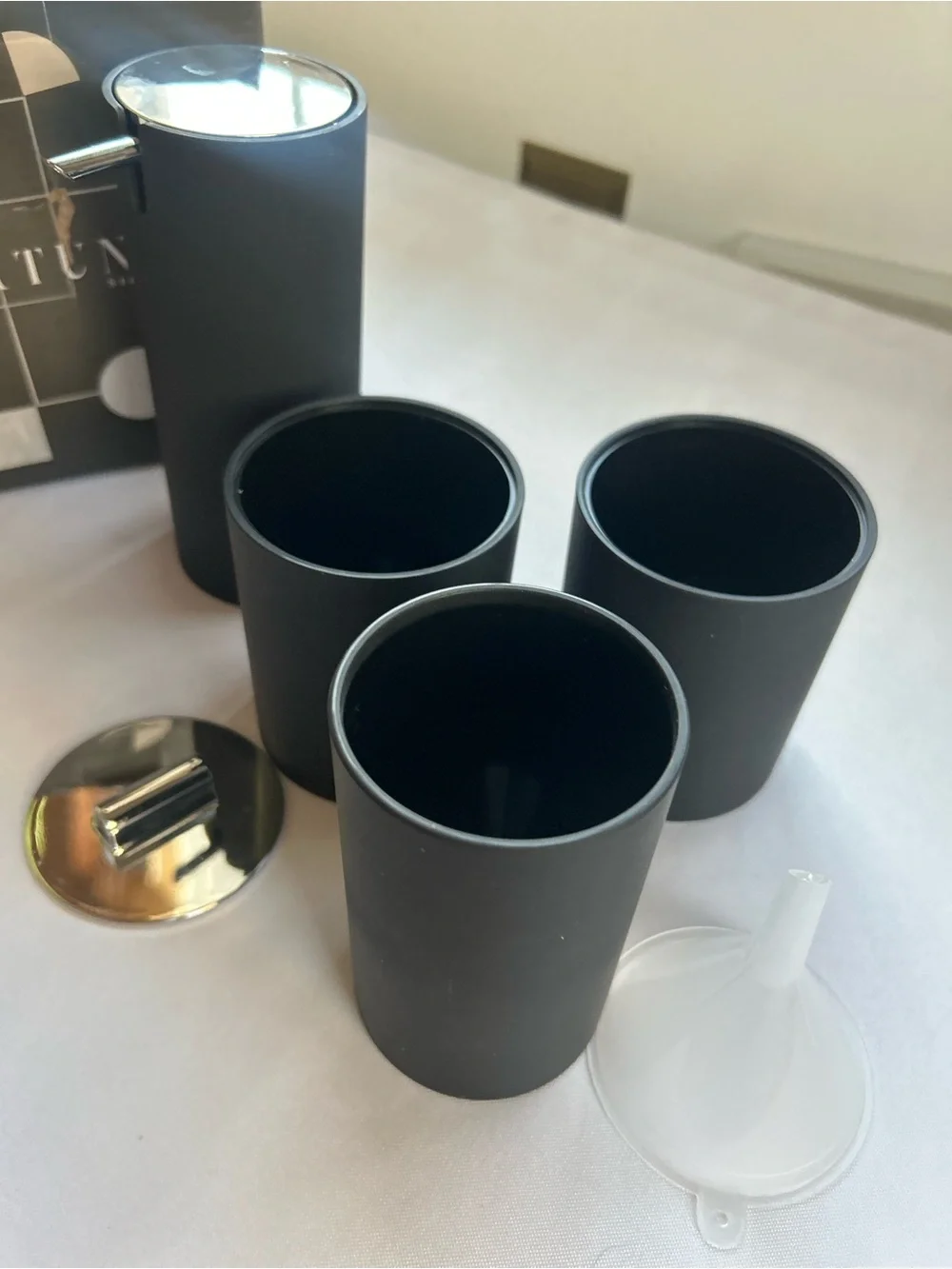 4 pcs Matte Black Bathroom Accessory Set - Minimal Modern